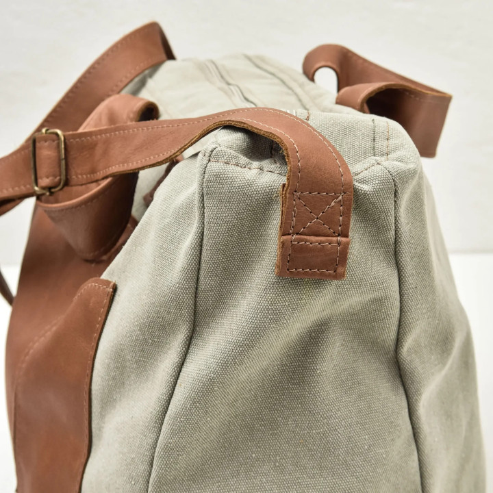Weekender Canvas and Leather Duffel Bag - Light - 5